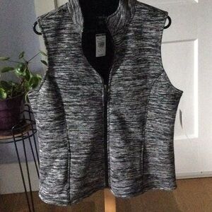 Erika zip up vest